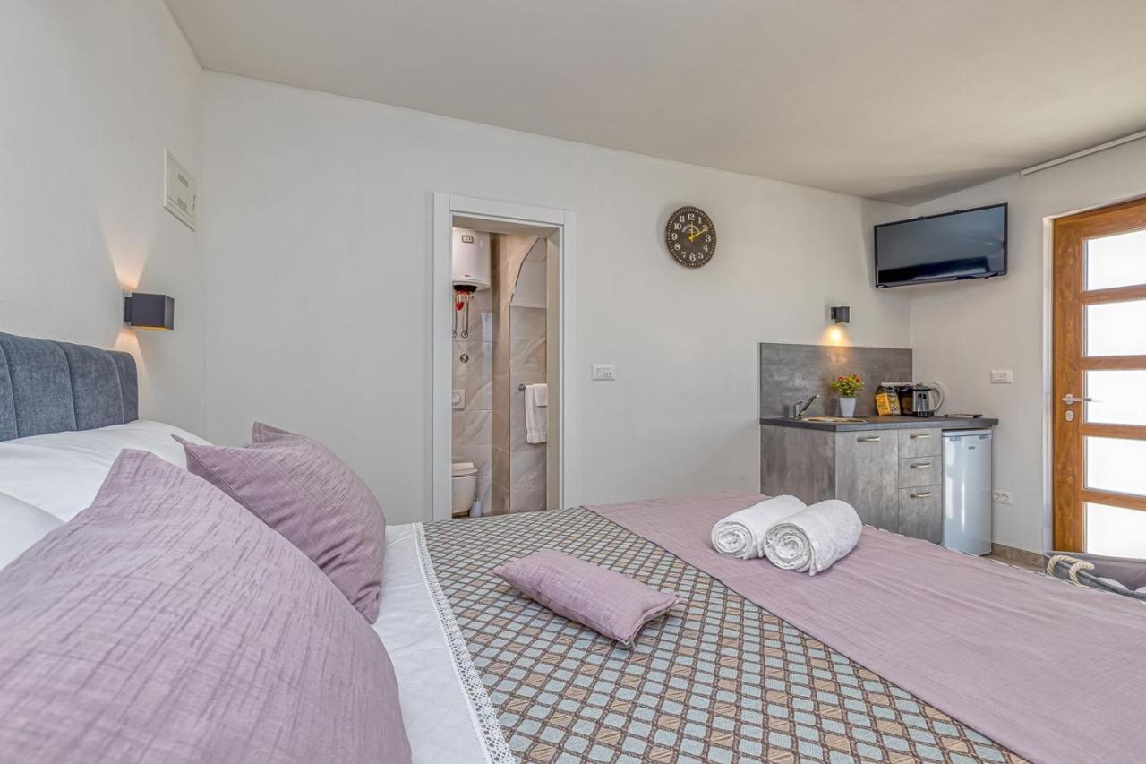 Rooms Nilda Musalez Exterior photo